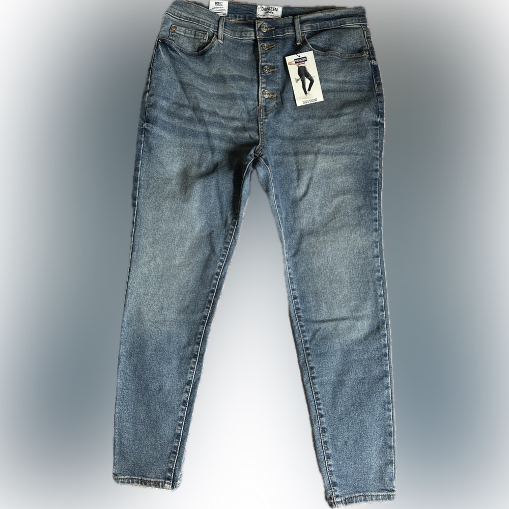 Levi's Women's Light Blue Skinny Jeans